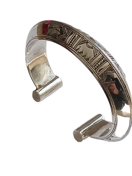 Bracelet touareg en argent ciselé