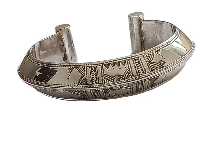 Bracelet touareg en argent ciselé
