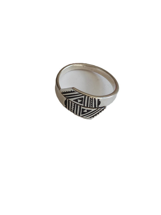 Bague touarègue en argent ciselé réglable