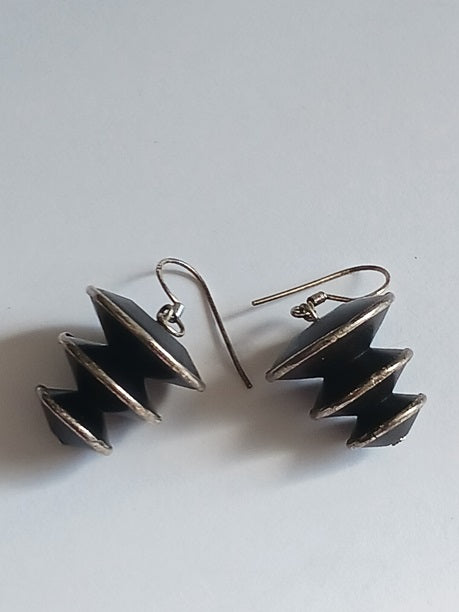 Boucles d'oreilles en bois et fil d'argent