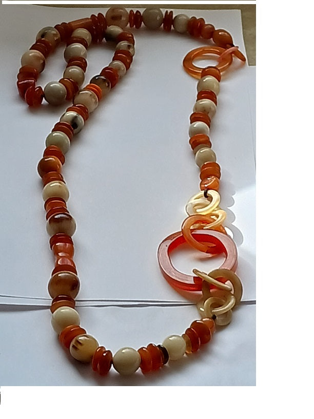 Collier en corne de qualité