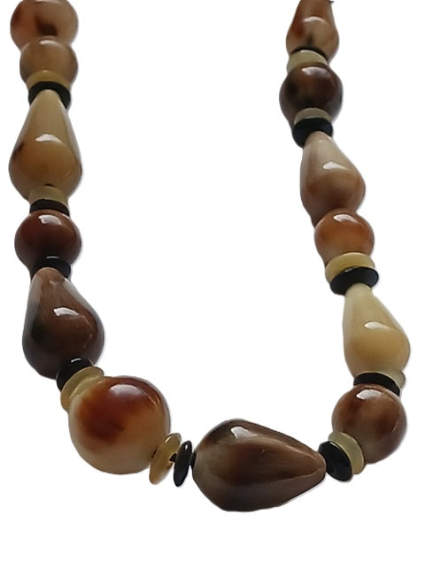 Collier en corne de qualité