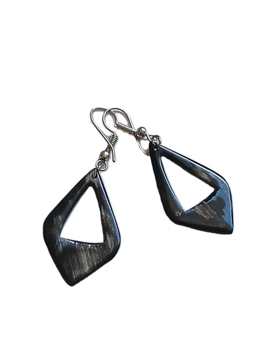 Boucles d'oreilles en corne de zébu de Madagascar