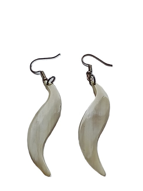 Boucles d'oreilles en corne de zébu de Madagascar