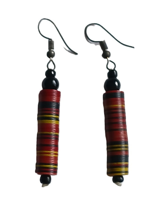 Boucles d'oreilles africaines en plastique recyclé et perles