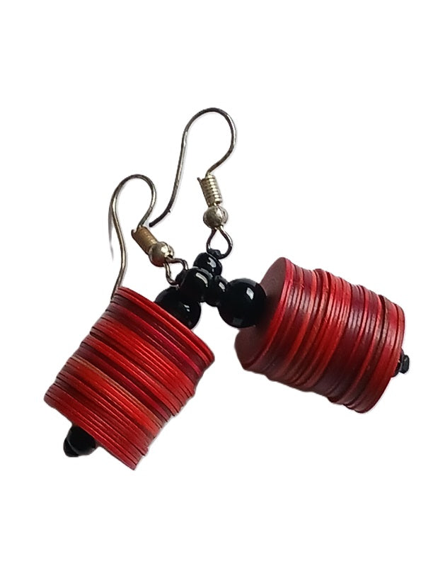Boucles d'oreilles africaines en plastique recyclé et perles
