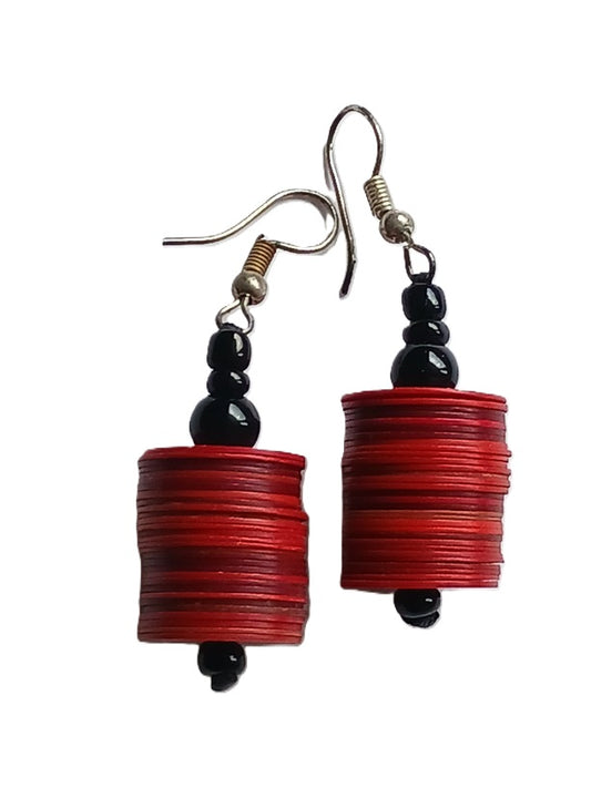 Boucles d'oreilles africaines en plastique recyclé et perles