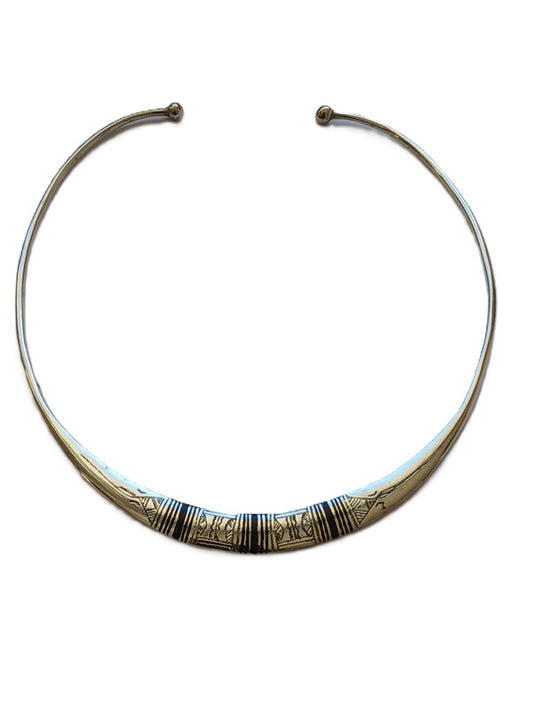 Collier touareg en métal ciselé