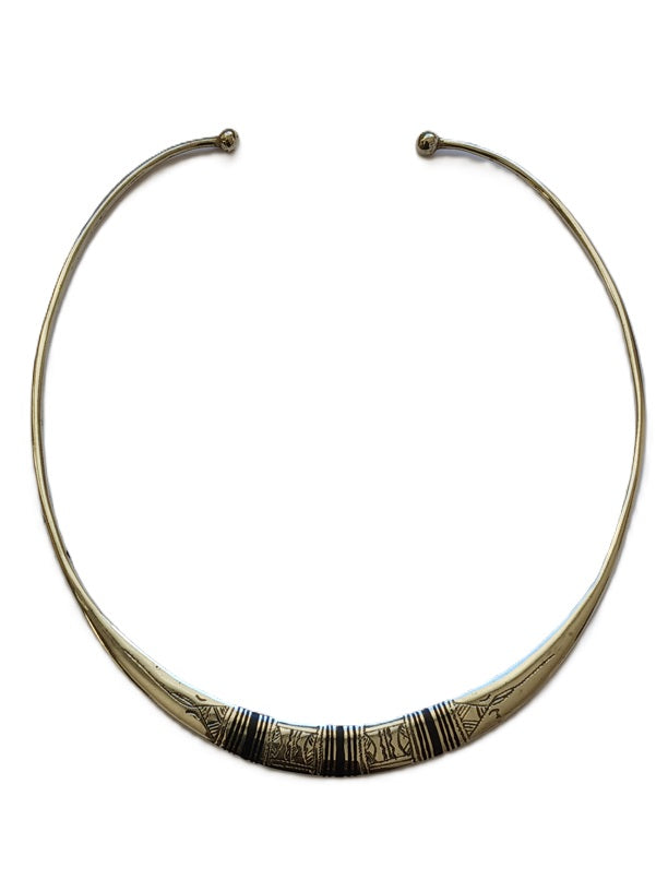 Tuareg necklace in chiseled metal
