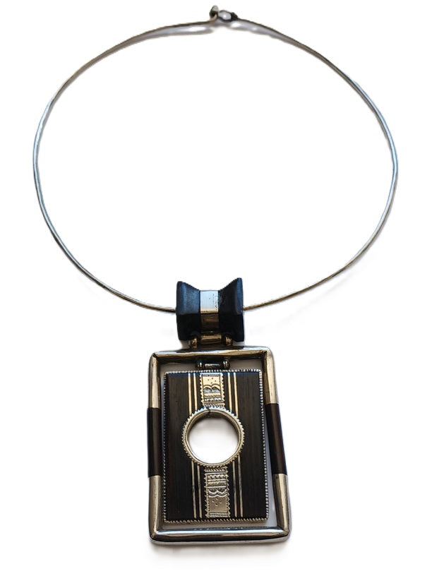 Tuareg necklace in finely chiseled metal
