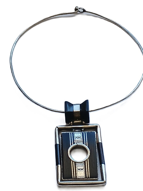Tuareg necklace in finely chiseled metal