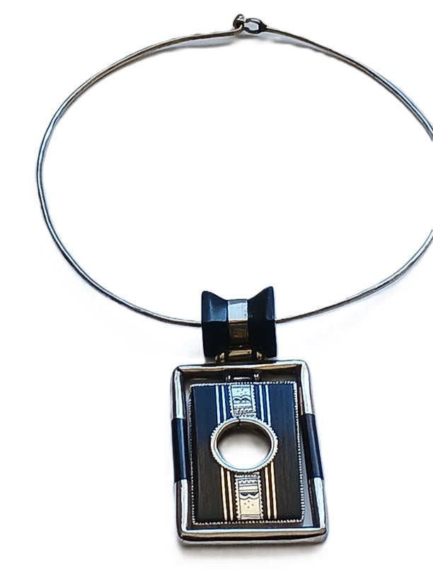 Tuareg necklace in finely chiseled metal
