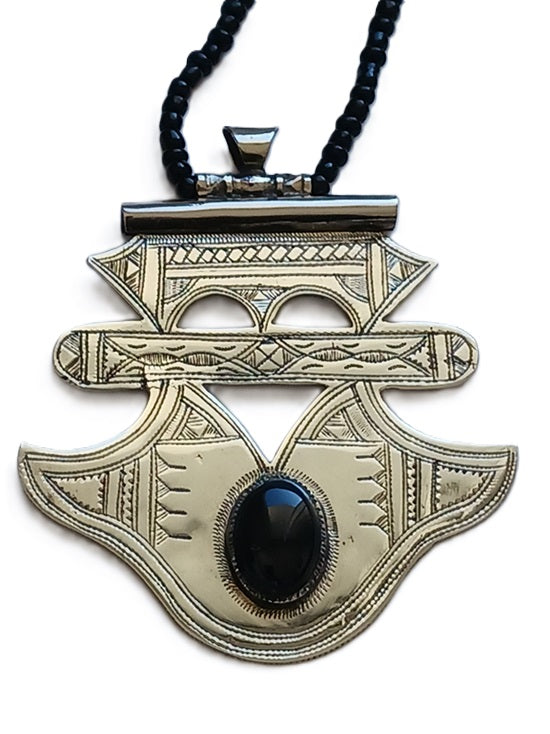 Tuareg necklace in chiseled metal