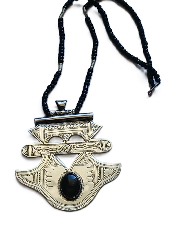 Tuareg necklace in chiseled metal