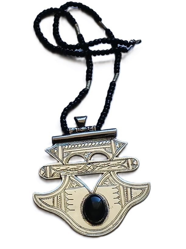 Tuareg necklace in chiseled metal