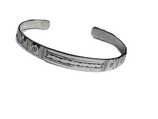Bracelet touareg en argent ciselé