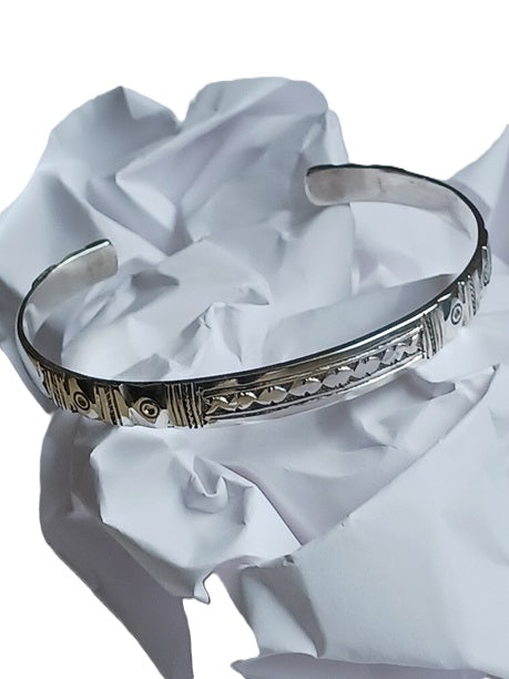 Bracelet touareg en argent ciselé