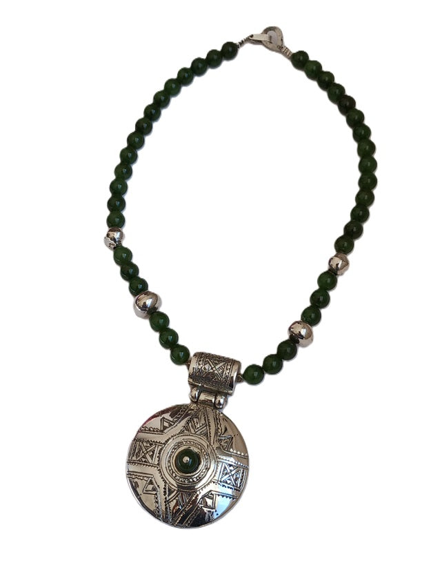 Tuareg necklace in silver and stone beads
