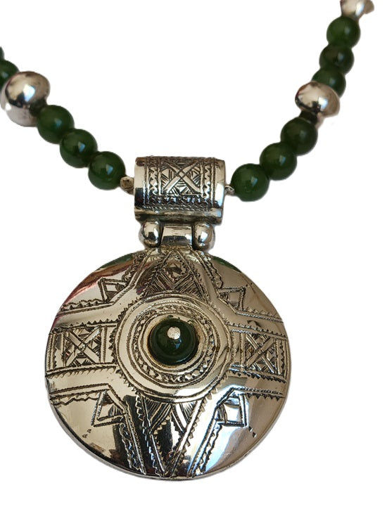 Tuareg necklace in silver and stone beads