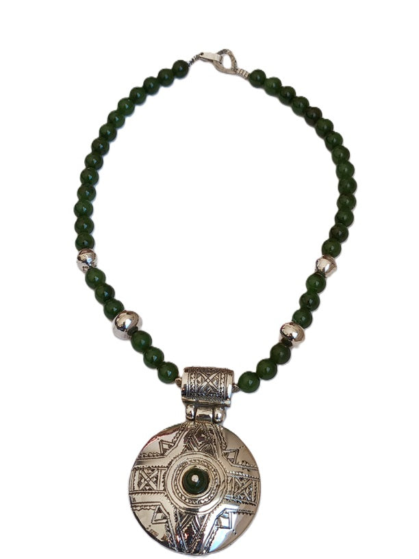 Tuareg necklace in silver and stone beads