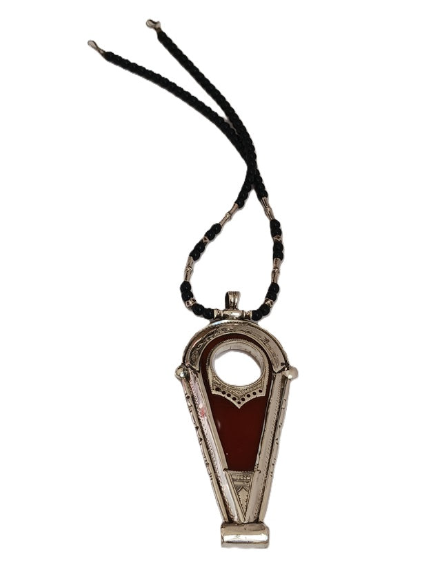 Tuareg necklace in silver and agate stone