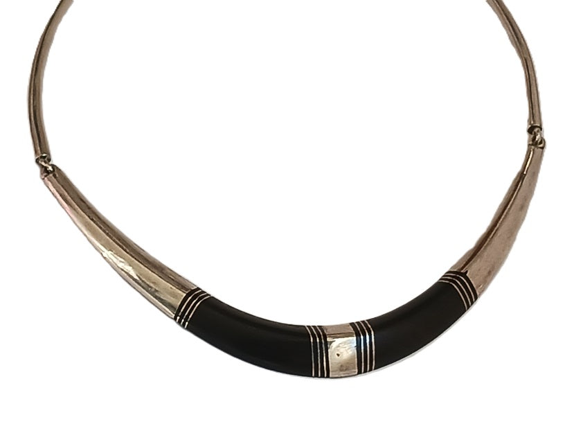 Collier touareg en argent et bois d'ébène