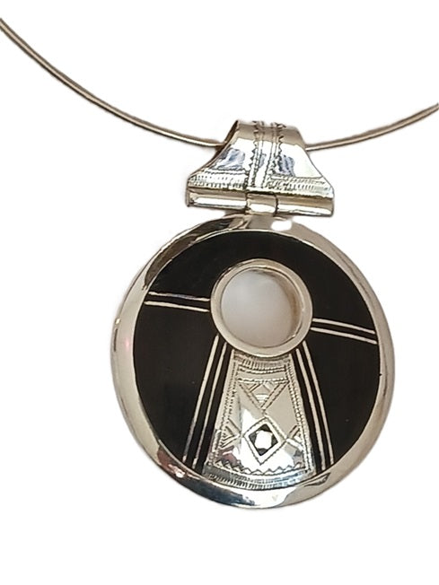 Collier touareg en argent et bois d'ébène