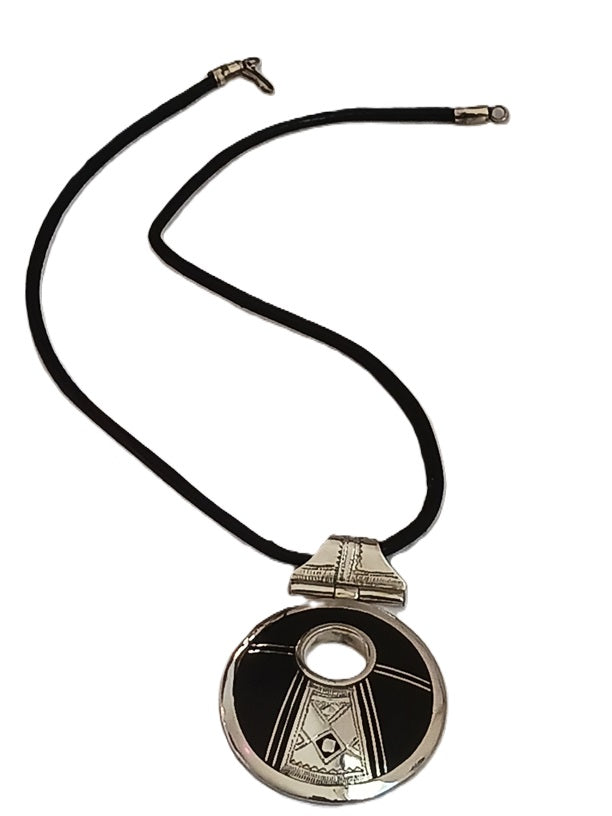 Collier touareg en argent et bois d'ébène