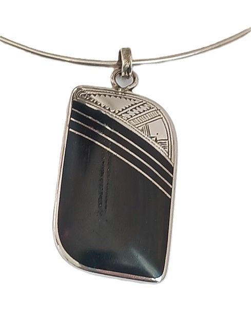 Collier touareg en argent et bois d'ébène