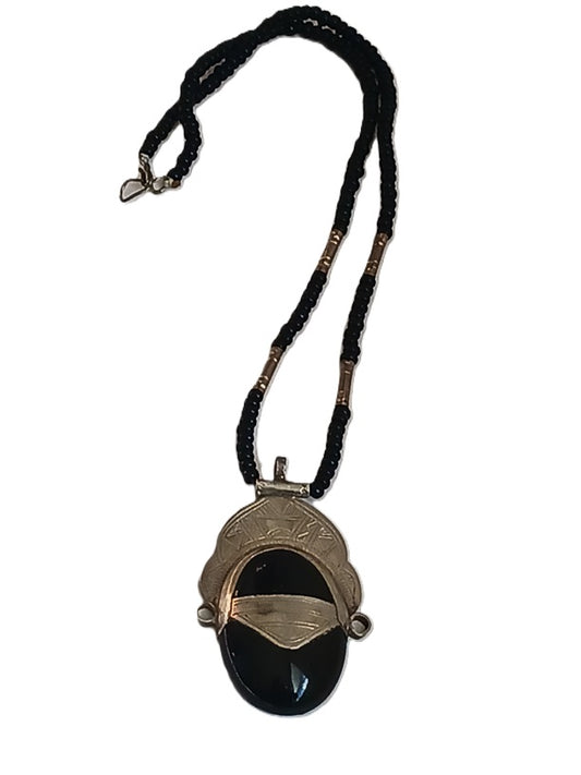 Collier touareg en argent et pierre agate