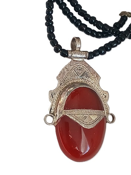 Collier touareg en argent et pierre agate