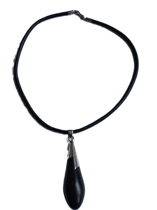 Collier touareg en argent et bois débène