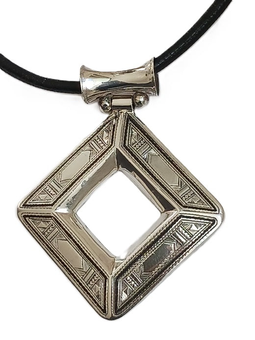 Collier touareg en argent