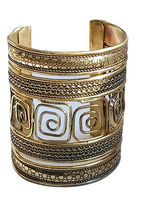 Bracelet manchette en métal couleur bronze