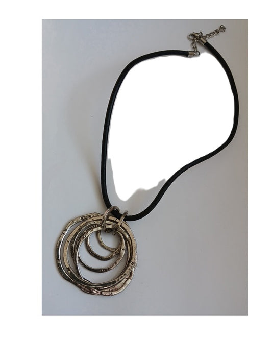 Collier  cordon cuir
