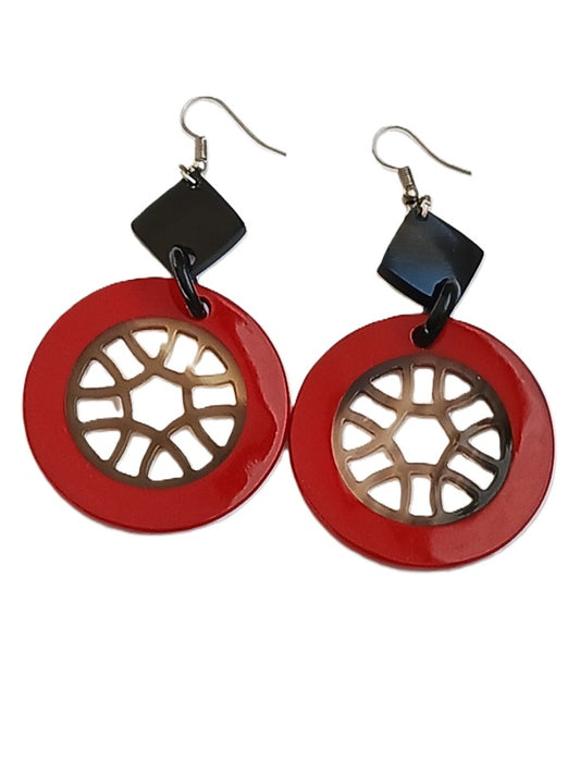 Boucles d'oreilles en corne laquée