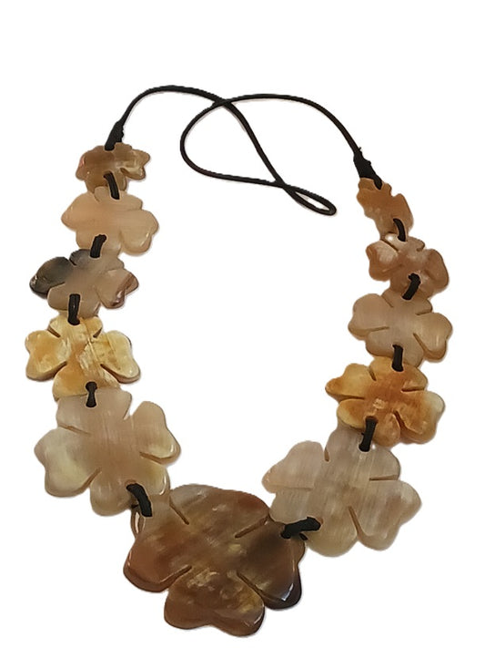 Collier en corne