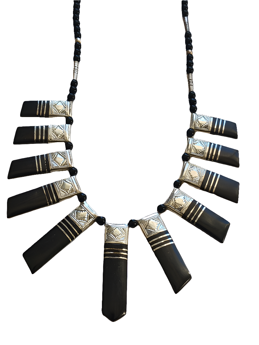 Collier touareg en argent et bois d'ébène
