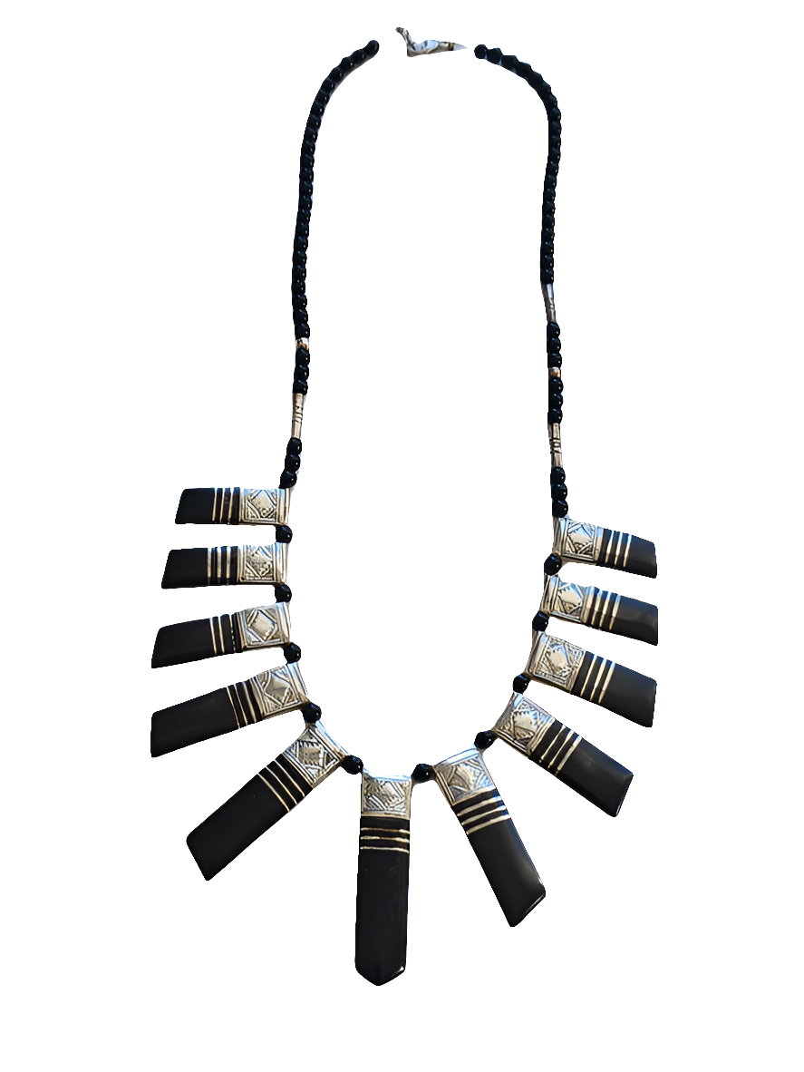 Collier touareg en argent et bois d'ébène