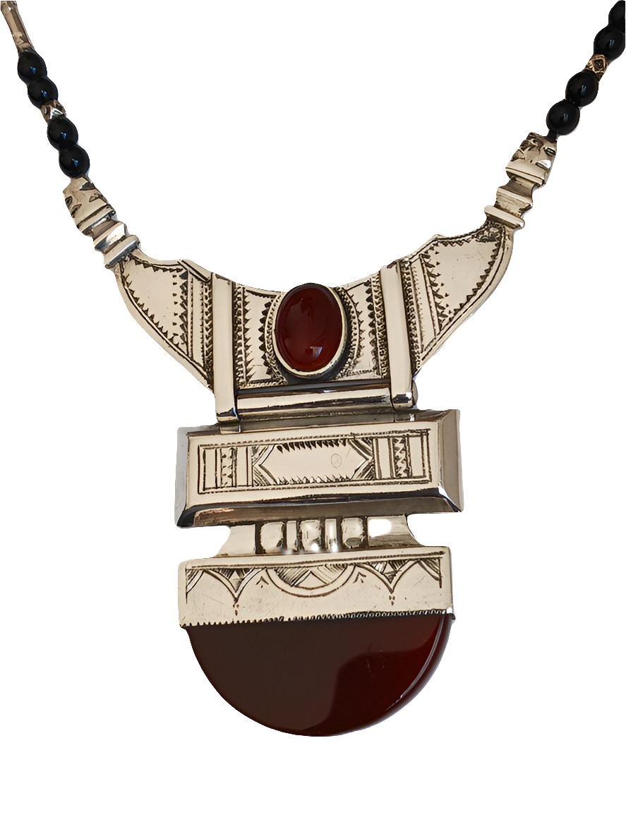 Tuareg necklace in silver and agate stone