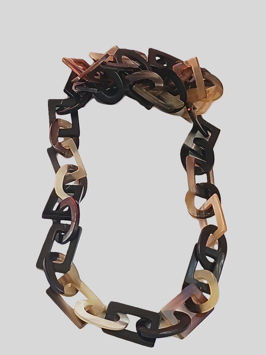 Collier sautoir en corne