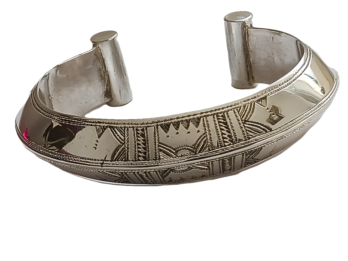 Bracelet touareg en argent ciselé