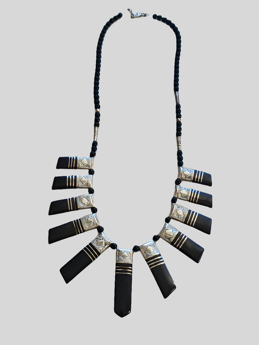Collier touareg en argent et bois d'ébène