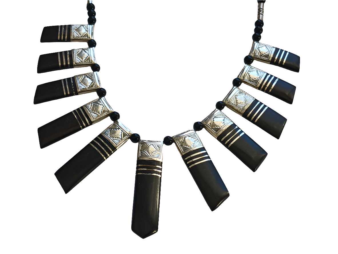 Collier touareg en argent et bois d'ébène