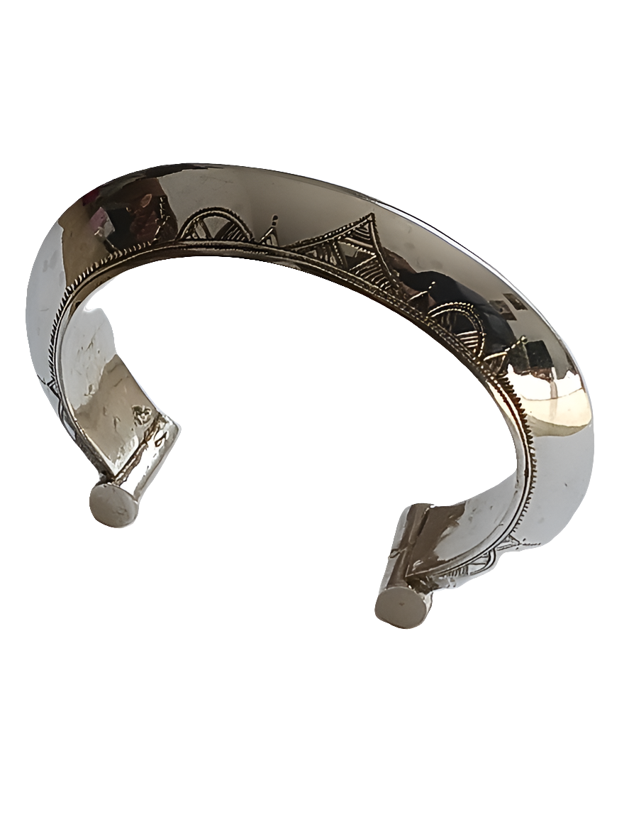 Bracelet touareg en argent ciselé
