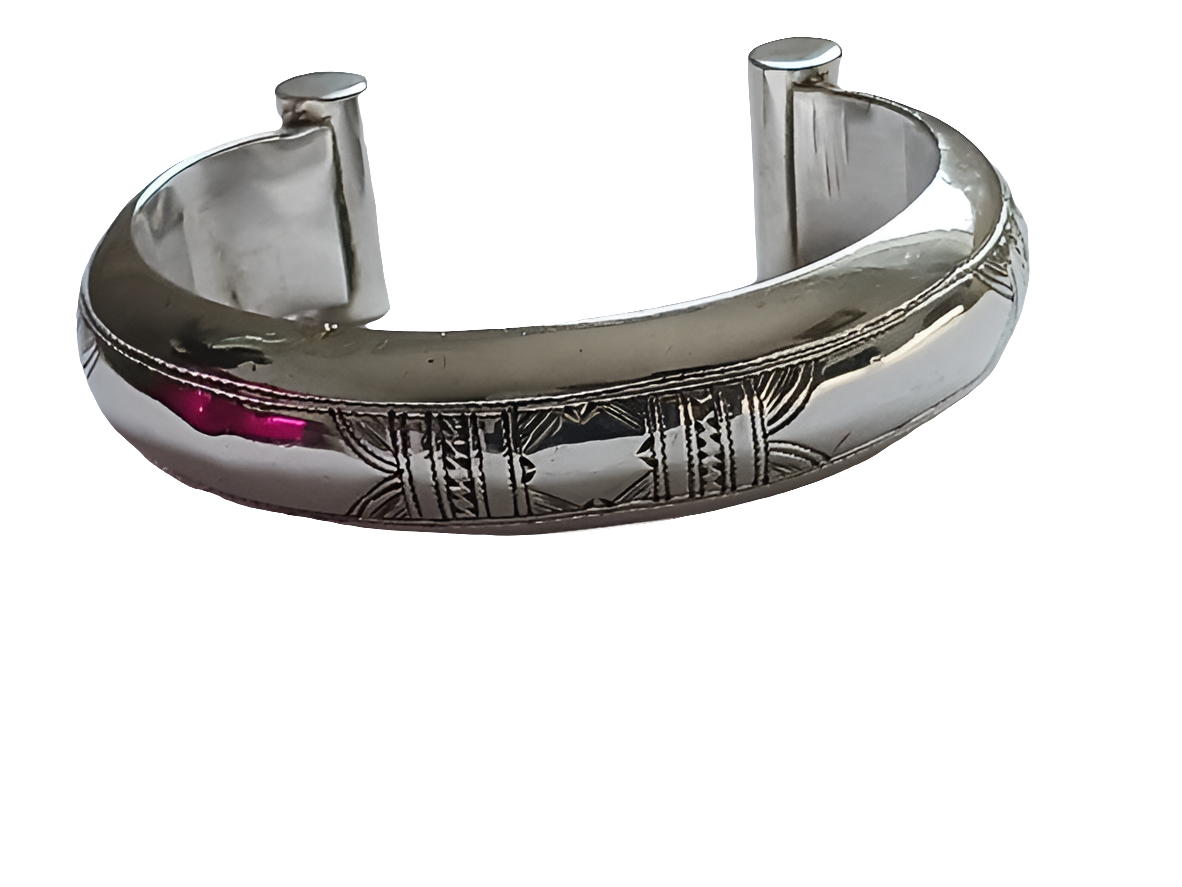 Bracelet touareg en argent ciselé