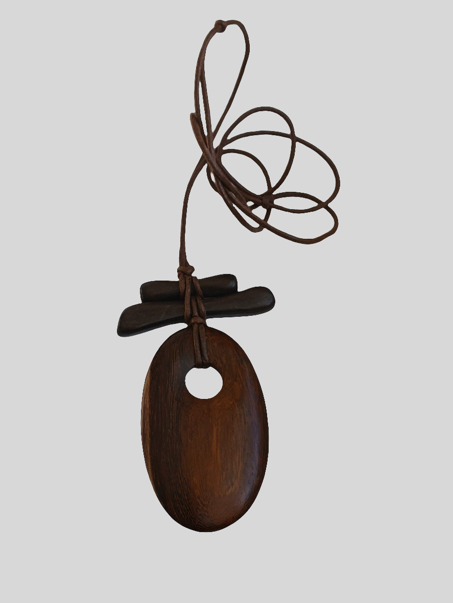 Collier en bois