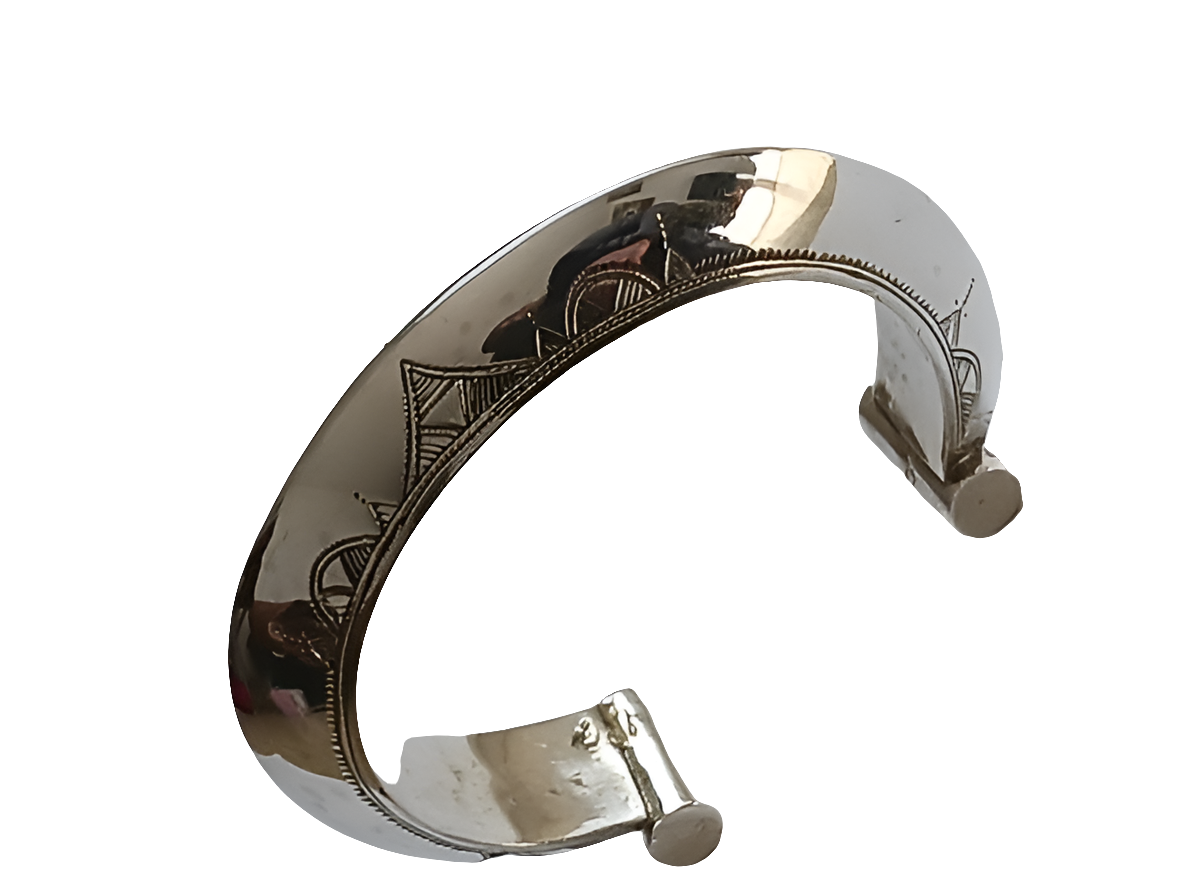 Bracelet touareg en argent ciselé