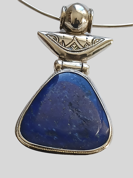 Collier touareg en argent et pierre lapis lazuli