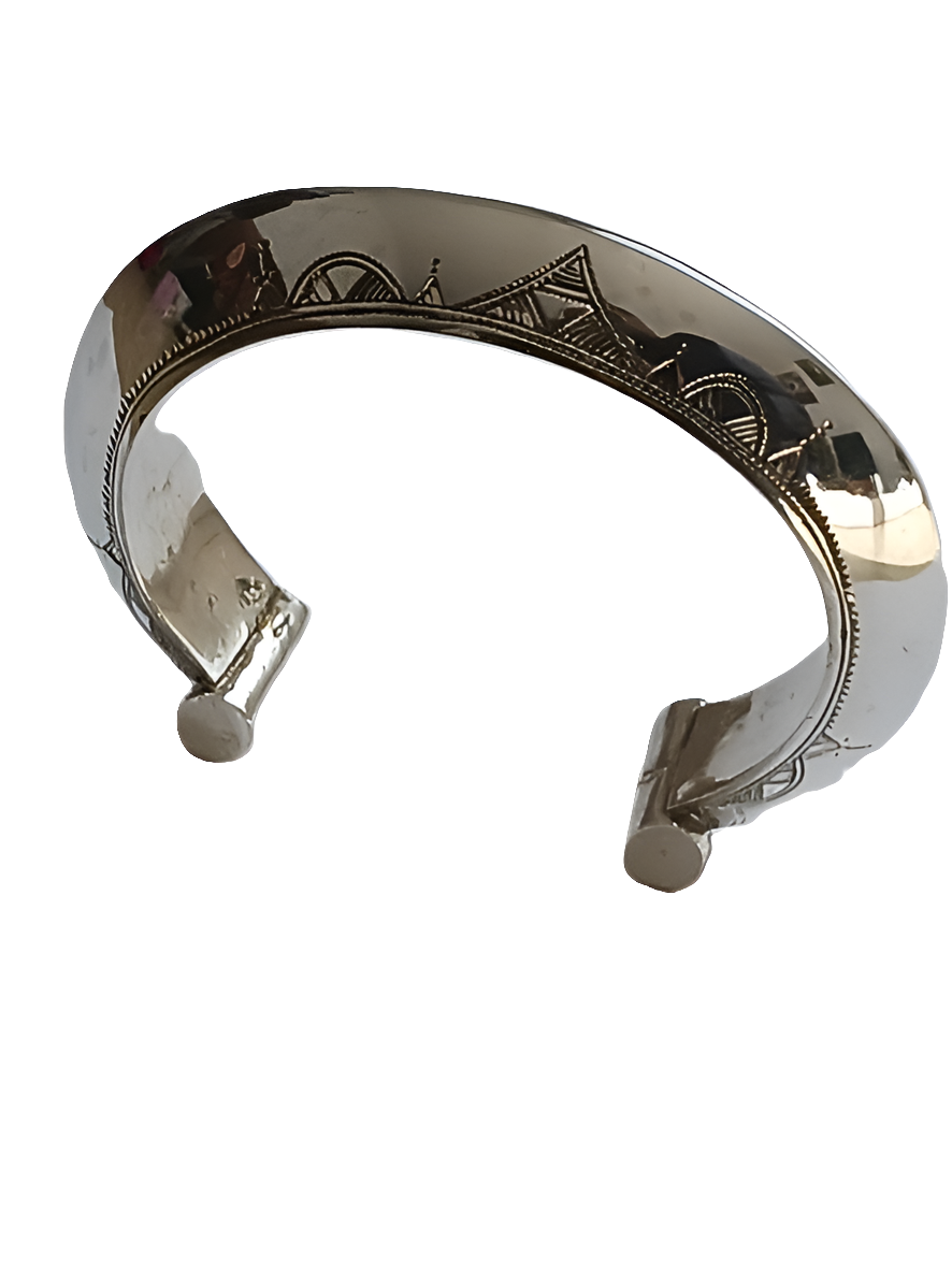Bracelet touareg en argent ciselé